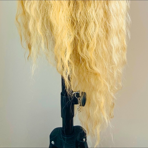 Long 36” Ombre Golden Blonde Premium Fiber Lace Front Wig - Picture 9 of 11